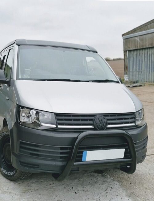 VW T6 Etupuskurin suojakaari 76mm torust, musta värvi. E-hyväksytty