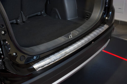 Mitsubishi Outlander [15+] stange kaitseliist, harjatud teras