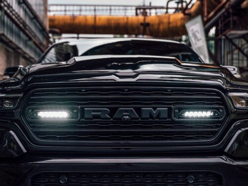 Dodge Ram 1500 [19+] maskisarja Lazer Linear 6 Elite.