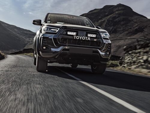 Toyota Hilux GR Sport [23+] iluvõre Set Lazer Triple-R 750 Elite.