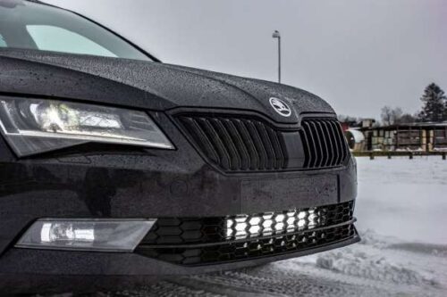 Škoda Superb [16+] süvistatav LED-kaugtuli